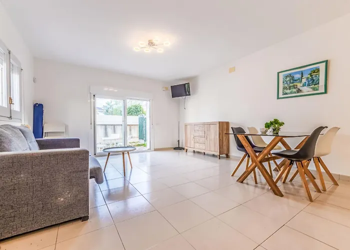 Higini Angles-3 By Interhome Cambrils